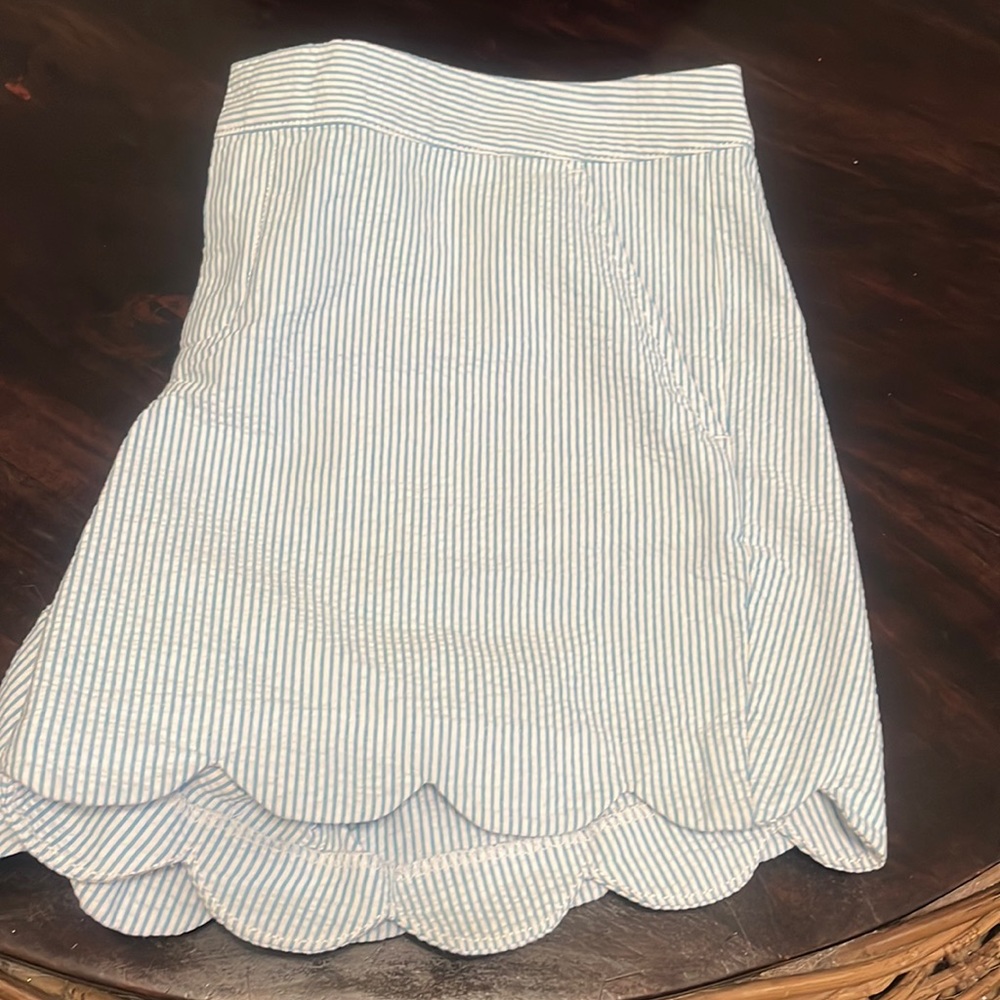 Lilly Pulitzer buttercup short. Size 10.